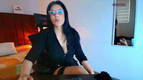 Zuzana21 online show from October 2025 12:47:01 PM