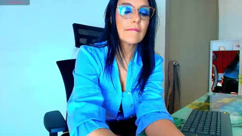 Zuzana21 online show from November 2025 01:01:02 PM