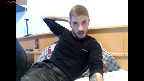 Zuzmoe online show from January 2026 10:36:01 PM