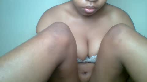 Snapshot of zyraelle_01 chatting on June 2026 02:55:01 PM zyraelle_01 online show from June 2026 02:55:01 PM