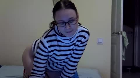 Zyuhre online show from October 2025 07:12:02 PM
