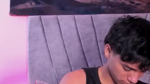 zyzz_1812 online show from January 2026 06:10:01 PM