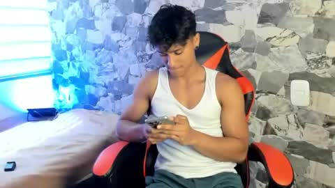 Snapshot of zyzz_1812 chatting on May 2026 06:05:02 PM zyzz_1812 online show from May 2026 06:05:02 PM