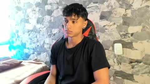 Snapshot of zyzz_1812 chatting on June 2026 07:49:02 PM zyzz_1812 online show from June 2026 07:49:02 PM