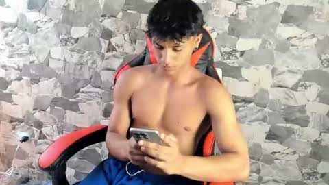 Snapshot of zyzz_1812 chatting on June 2026 07:27:02 PM zyzz_1812 online show from June 2026 07:27:02 PM