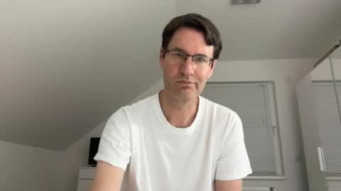 zzz123_cam online show from April 2026 03:07:01 PM