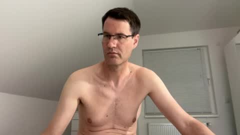 zzz123_cam online show from June 2026 03:51:02 PM