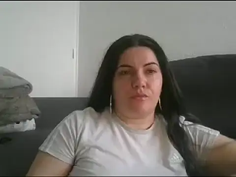 Snapshot of Squirtlady38 chatting on February 2025 09:07:01 AM Squirtlady38 online show from February 2025 09:07:01 AM