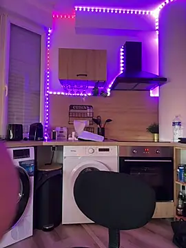 Helena Karel online show from March 2026 03:12:01 PM