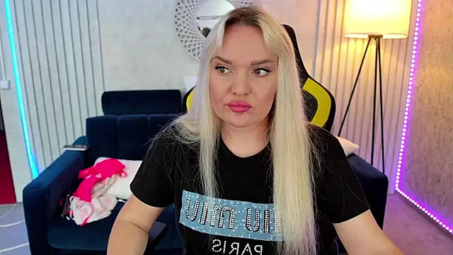 MissyMartinez online show from June 2026 06:36:02 AM