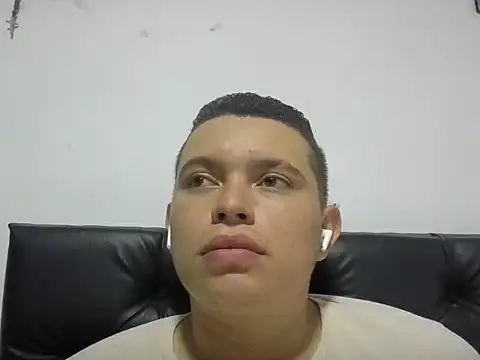 mons41 online show from May 2026 11:01:04 PM