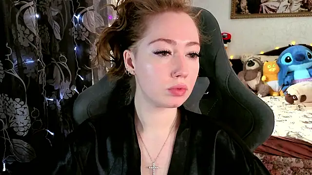 TinaBrook online show from March 2026 05:02:01 AM