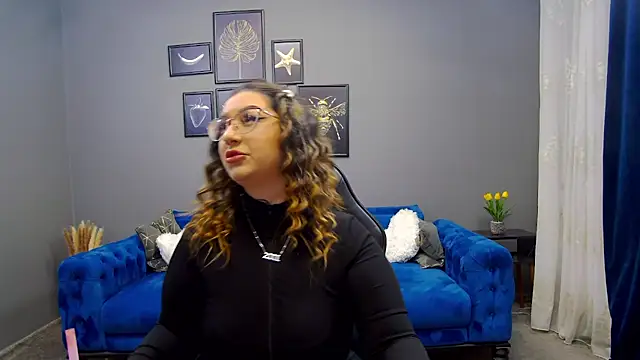 Katewalker  online show from January 2025 06:28:01 PM