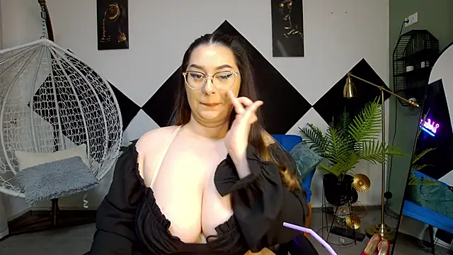 Katewalker  online show from May 2026 07:52:02 PM