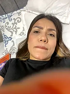 martina contreras online show from October 2025 05:13:01 AM