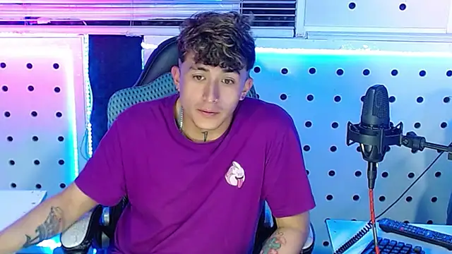 Darko0717 online show from September 2025 01:32:02 AM