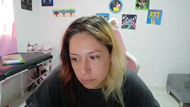 MommyMiaWs online show from December 2025 01:39:02 PM