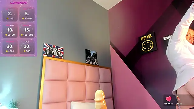 Snapshot of samanthaanderson_ chatting on February 2025 08:31:01 PM samanthaanderson  online show from February 2025 08:31:01 PM