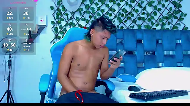 Snapshot of Hakim_prettynigg chatting on December 2024 03:22:01 PM Hakim prettynigg online show from December 2024 03:22:01 PM