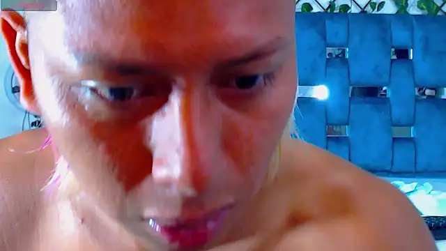 Snapshot of Hakim_prettynigg chatting on December 2024 03:42:01 PM Hakim prettynigg online show from December 2024 03:42:01 PM