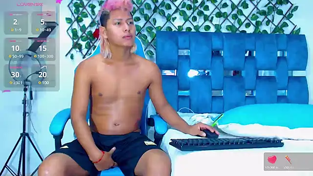 Snapshot of Hakim_prettynigg chatting on January 2025 03:00:02 PM Hakim prettynigg online show from January 2025 03:00:02 PM