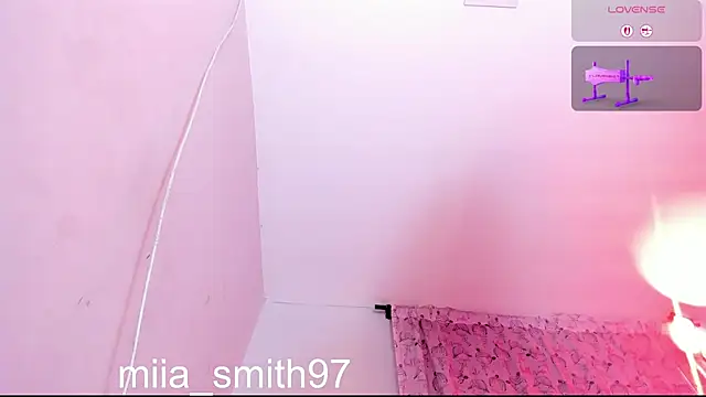 Snapshot of miia-smith97 chatting on July 2026 01:58:33 AM miia-smith97 online show from July 2026 01:58:33 AM
