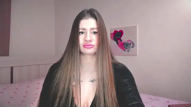 JuicyHelenX online show from March 2026 05:17:02 PM