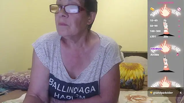 Snapshot of Sandra_Carina chatting on May 2026 08:51:01 PM Sandra Carina online show from May 2026 08:51:01 PM