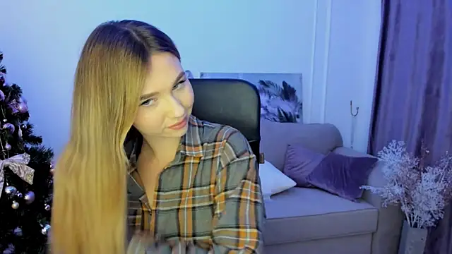 Snapshot of GracefulLook chatting on January 2025 06:28:01 PM GracefulLook online show from January 2025 06:28:01 PM