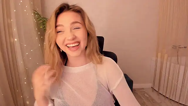 Snapshot of GracefulLook chatting on January 2025 07:48:01 PM GracefulLook online show from January 2025 07:48:01 PM