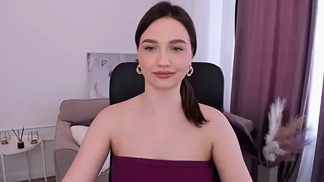 Snapshot of GracefulLook chatting on March 2025 07:16:01 AM GracefulLook online show from March 2025 07:16:01 AM