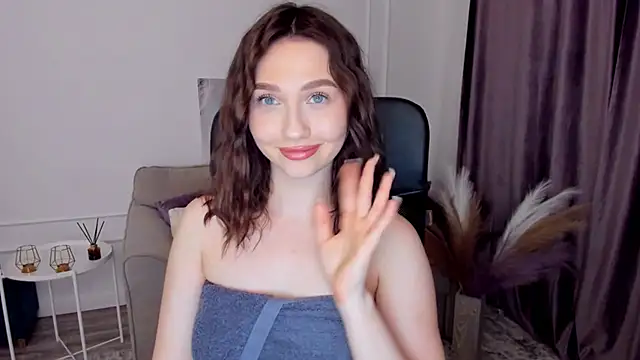 Snapshot of GracefulLook chatting on March 2025 05:24:02 PM GracefulLook online show from March 2025 05:24:02 PM