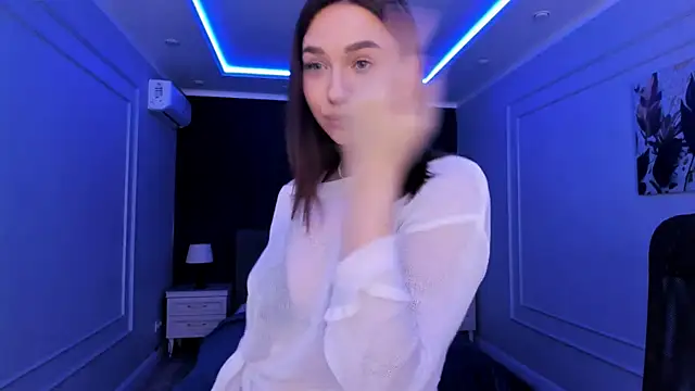 Snapshot of GracefulLook chatting on March 2025 03:54:02 AM GracefulLook online show from March 2025 03:54:02 AM