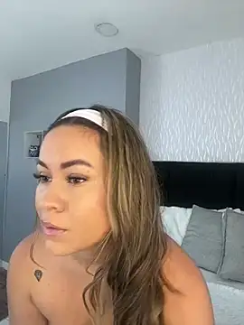 TaylorEvanss online show from February 2025 12:05:02 PM