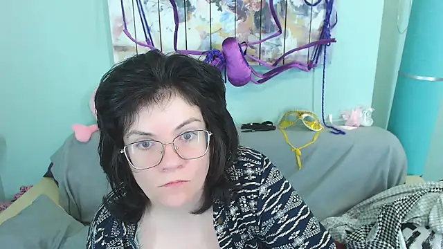 EverlyRays online show from December 2024 05:42:01 PM