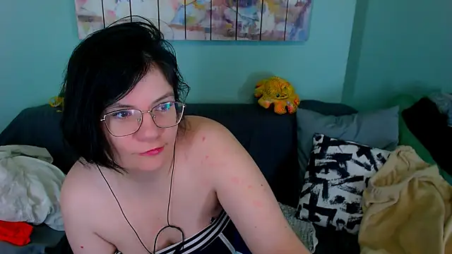 EverlyRays online show from April 2026 12:43:02 AM