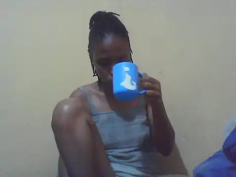 Smillie prety online show from November 2025 04:56:01 AM