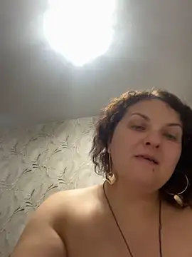 Taisia W online show from February 2026 02:18:01 PM