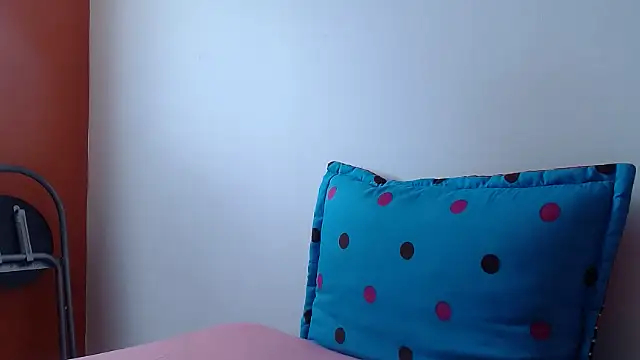 lady hot2xx online show from April 2026 04:06:02 PM