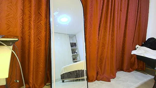 roxana collins online show from July 2026 03:35:02 AM