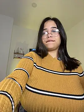 tati reyess online show from November 2025 12:30:01 PM