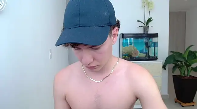 adrian morelly online show from December 2024 09:33:02 PM