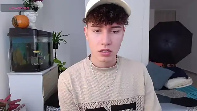 adrian morelly online show from October 2025 07:03:01 PM