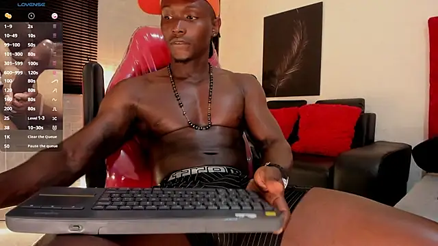 DannSmmith online show from March 2025 06:45:02 PM