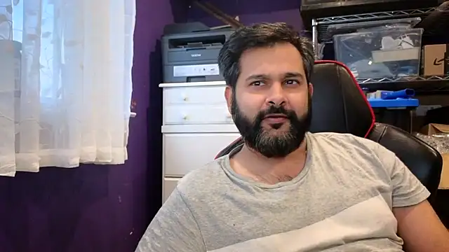 Sakhtlaundaz online show from November 2025 09:28:01 PM