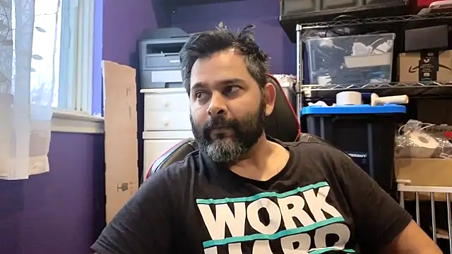 Sakhtlaundaz online show from March 2026 09:21:01 PM