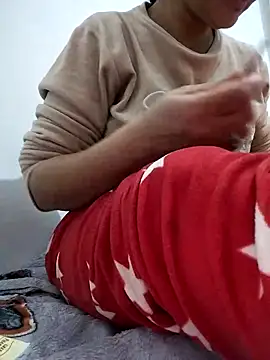 lolo890 online show from March 2026 02:33:02 AM