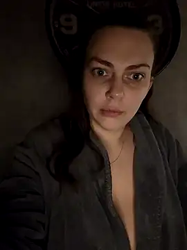 LEAsquirt91 online show from February 2025 04:54:01 AM