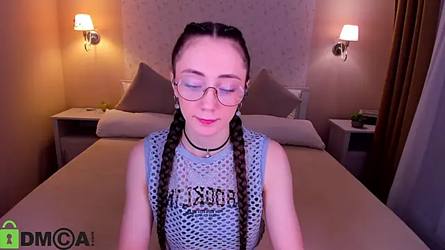 Snapshot of Lexi_Split chatting on May 2026 01:46:01 AM Lexi Split online show from May 2026 01:46:01 AM