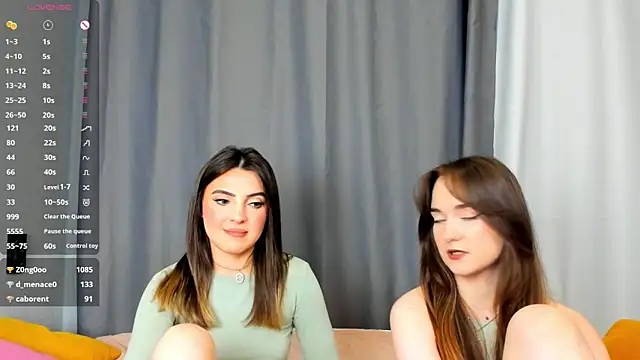 Snapshot of AnnaTeona chatting on January 2025 09:35:01 AM AnnaTeona online show from January 2025 09:35:01 AM